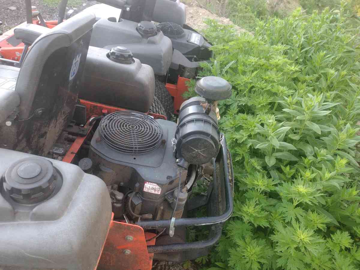 Husqvarna 61 zero turn