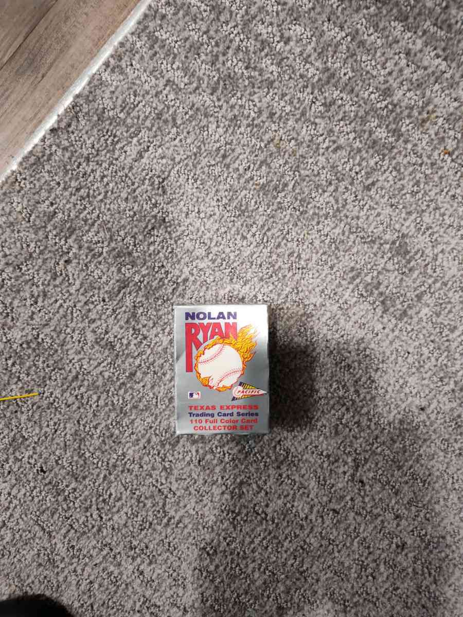 Nolan Ryan baseball trading cards