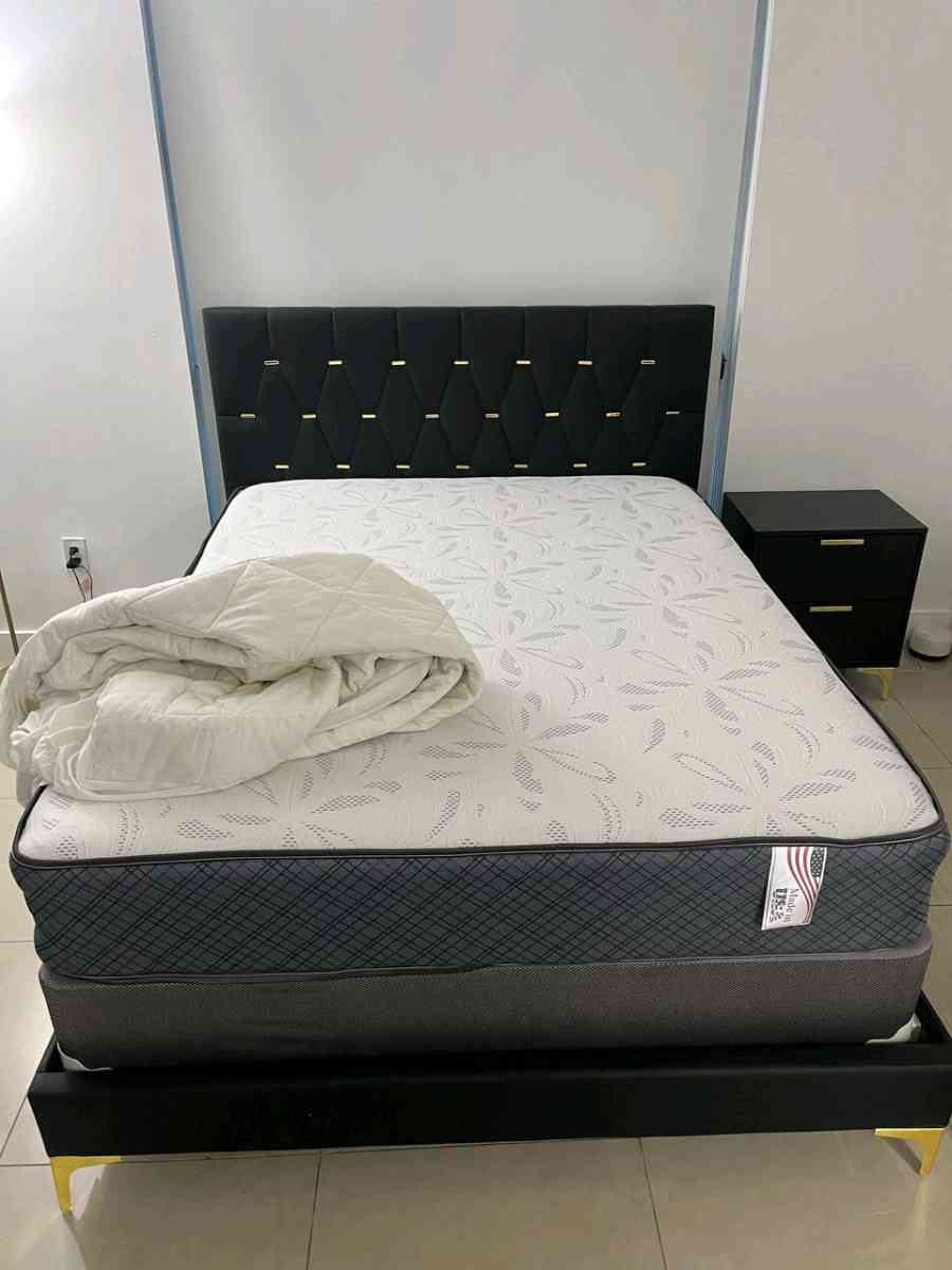 CAMA QUEEN EN VENTA PREGUNTE PRECIO
