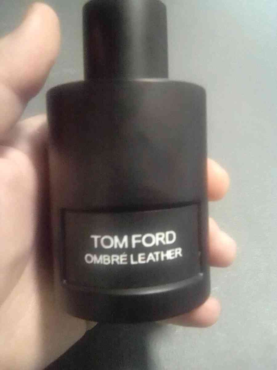 FRAGANCIA TOM FORD OMBRE LEATHER