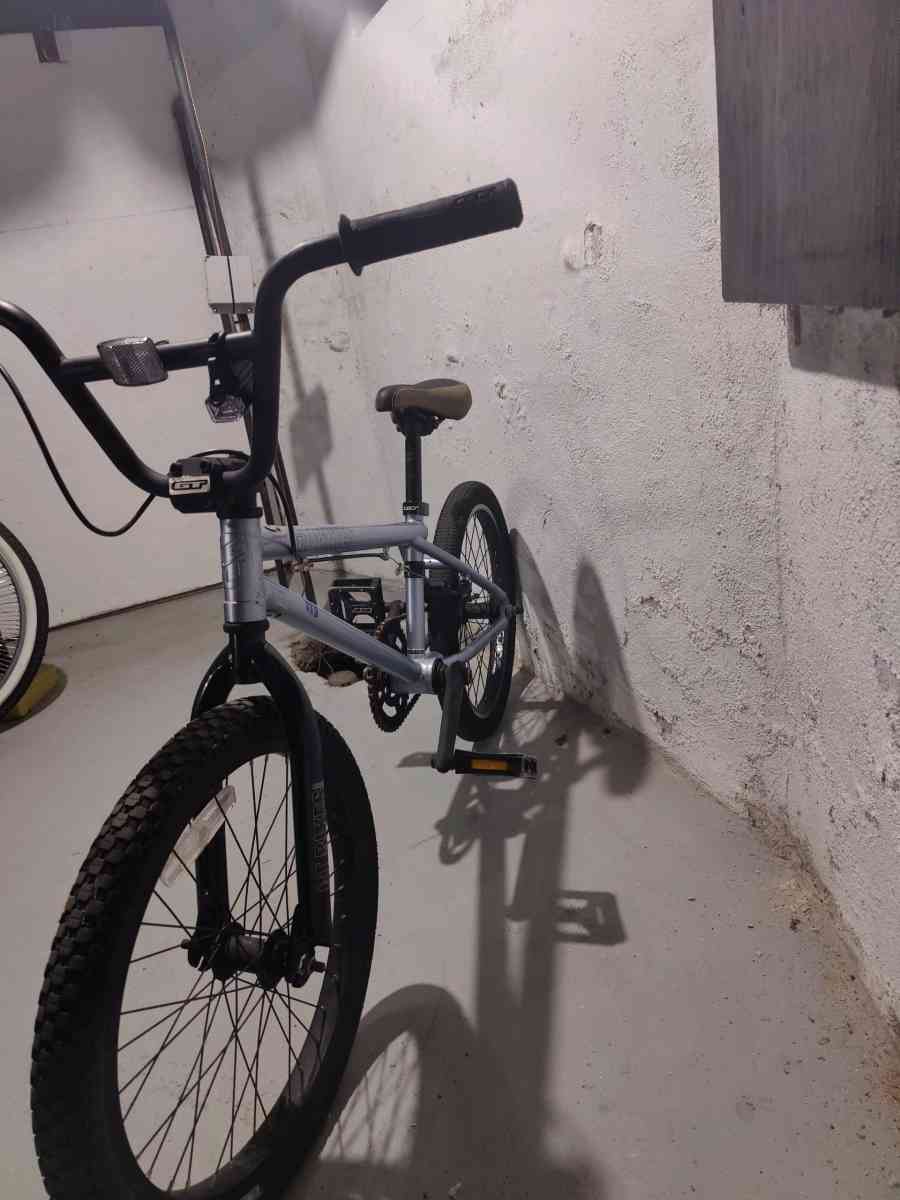 bicicleta GT 20