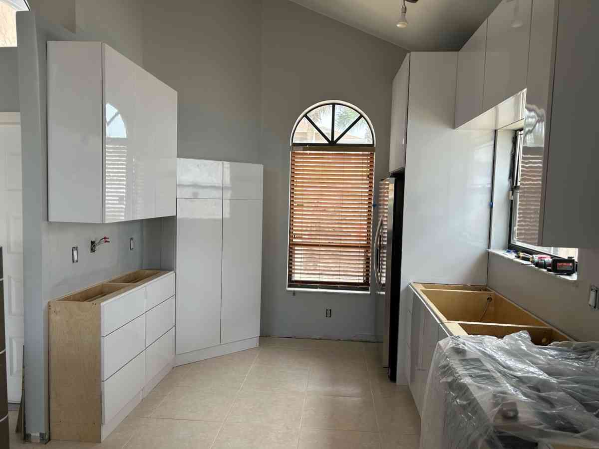 New Luxury kitchen cabinets