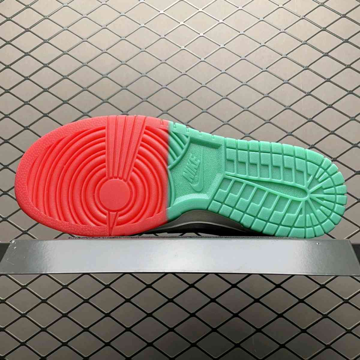 Nike Dunk Low x Undefeated Christmas Concepts