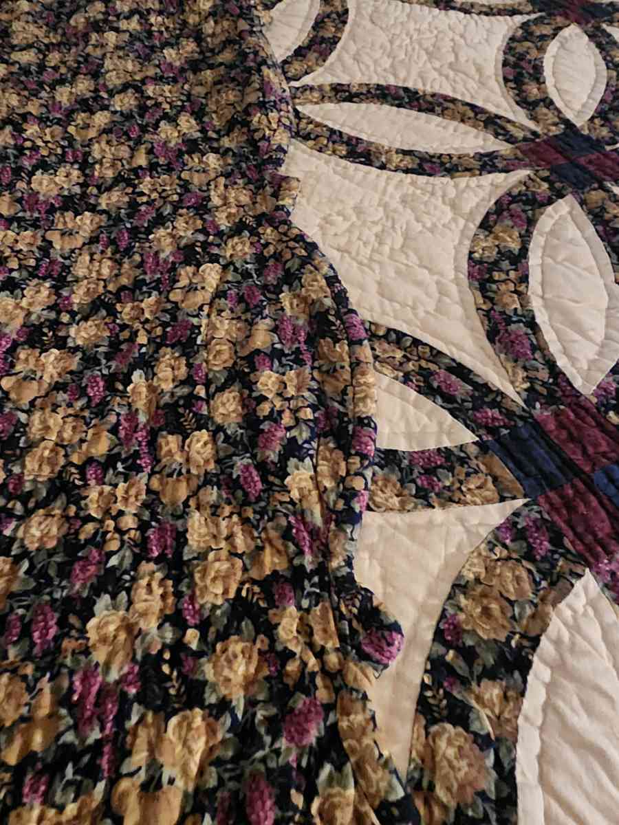 Donna Sharp reversible quilt KING