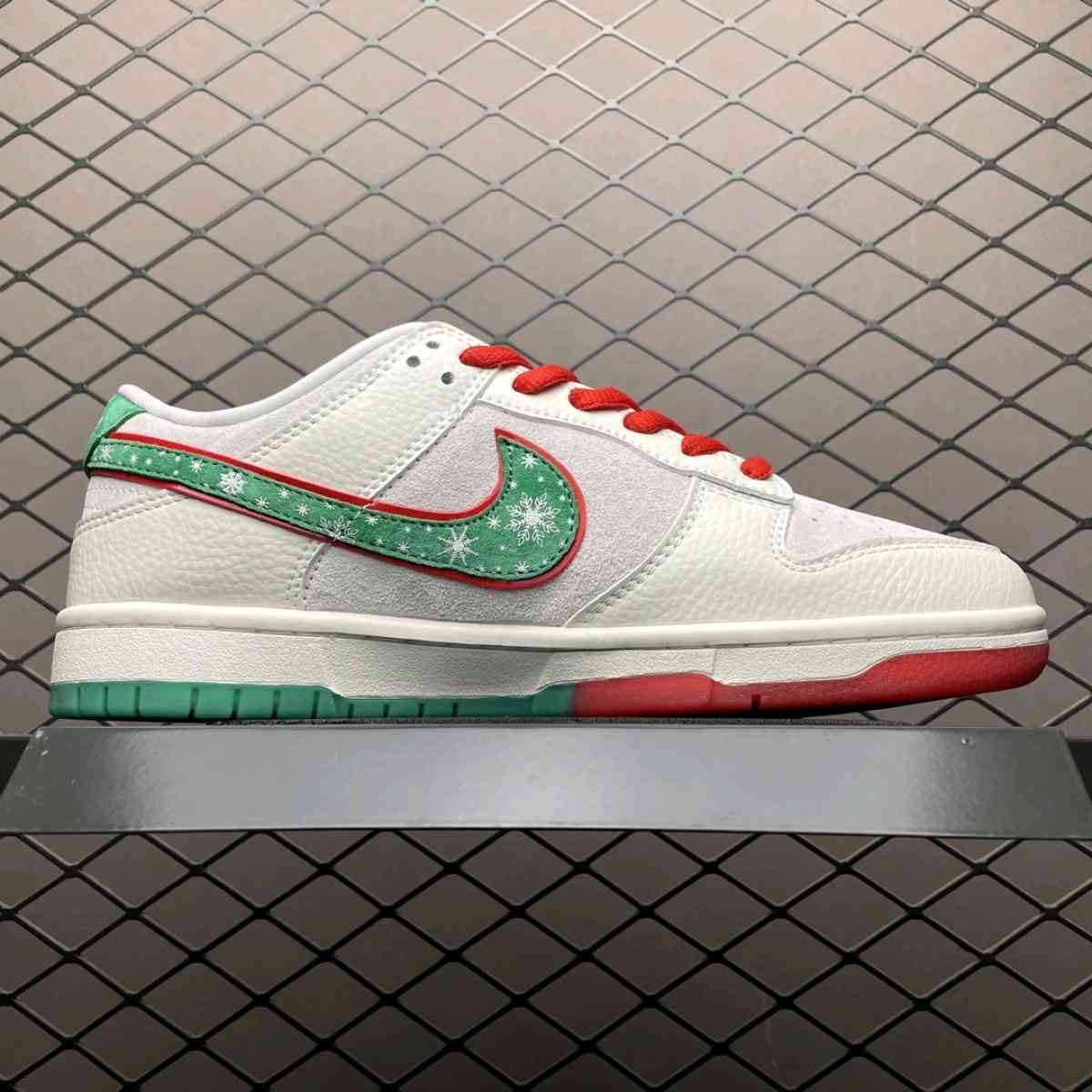 Nike Dunk Low x Undefeated Christmas Concepts