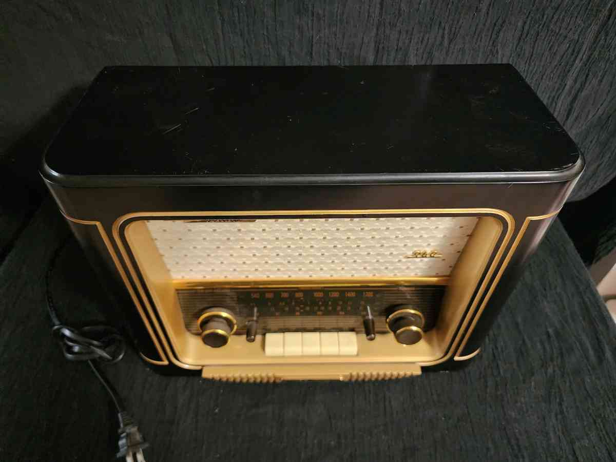 Grundig classic 960 replica radio