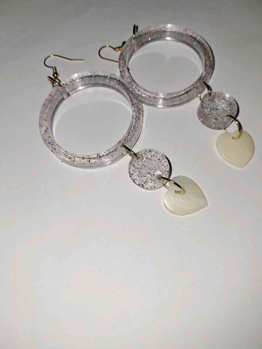 sparkling earrings with hearts