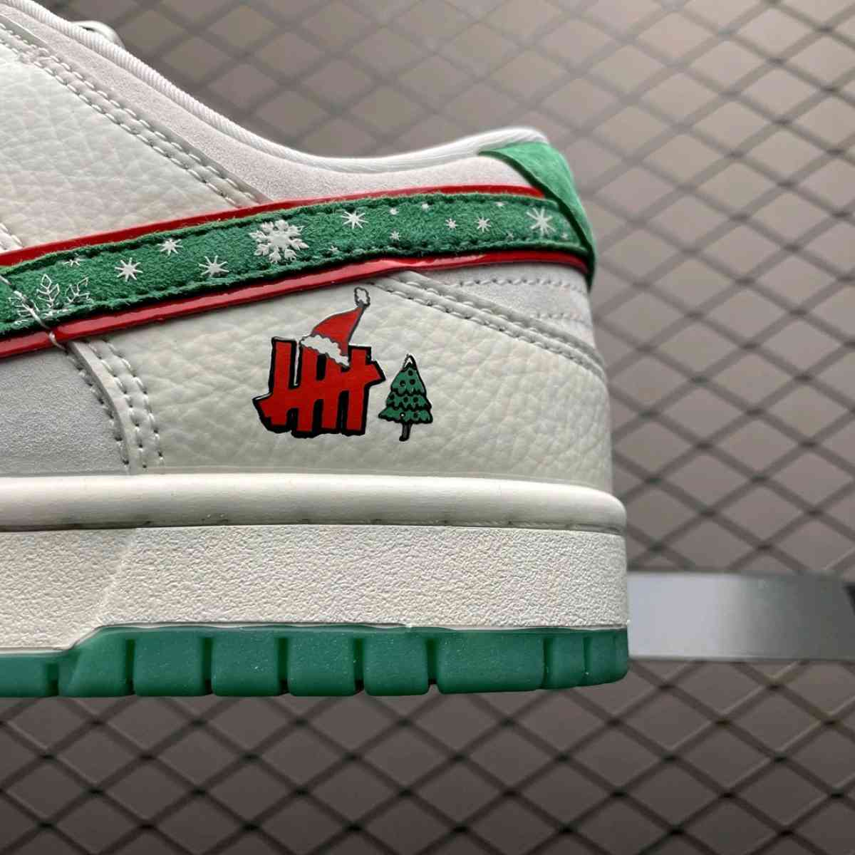 Nike Dunk Low x Undefeated Christmas Concepts