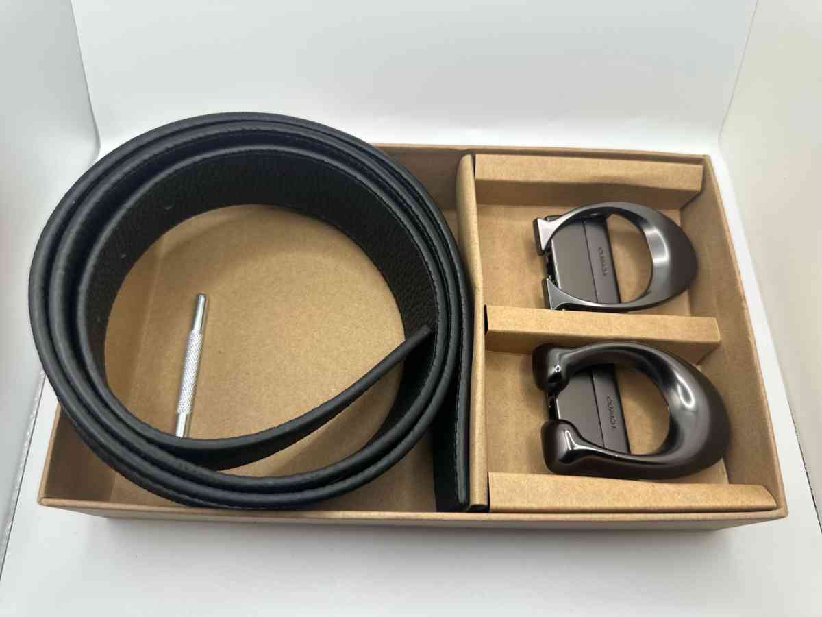 Coach Mens Belt with 2 Buckles