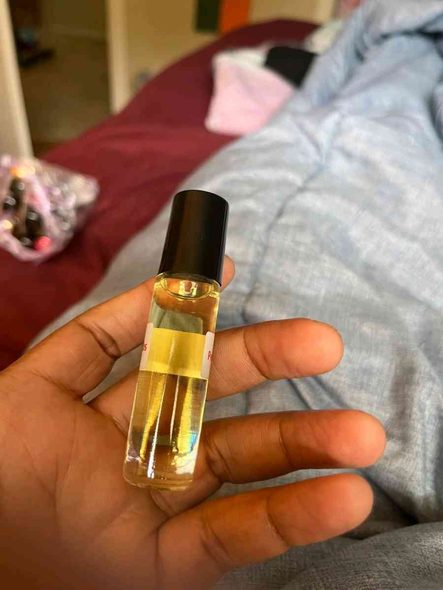 Perfect intense Marc Jacobs roll on perfume