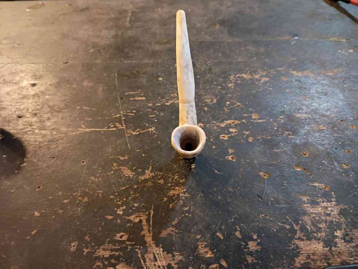 deer antlers pipe