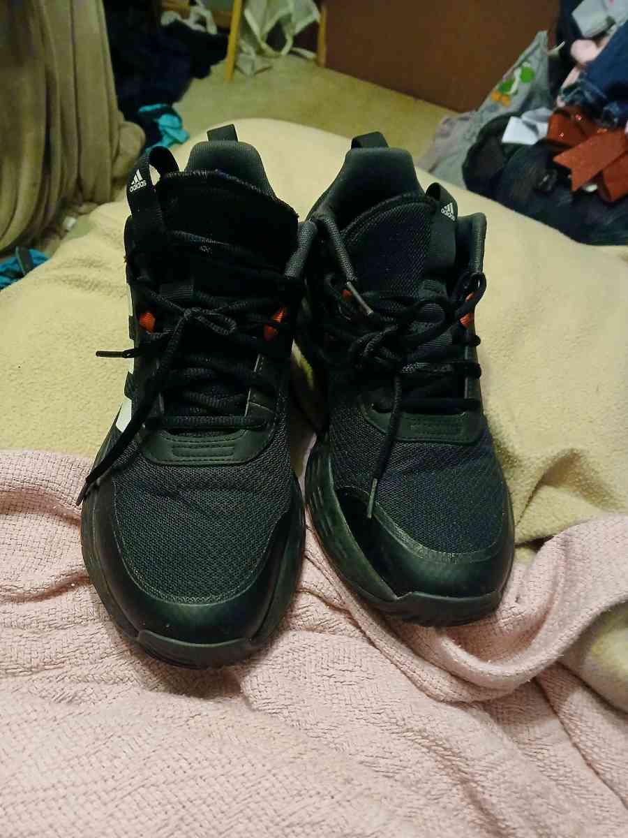 Adidas black white red