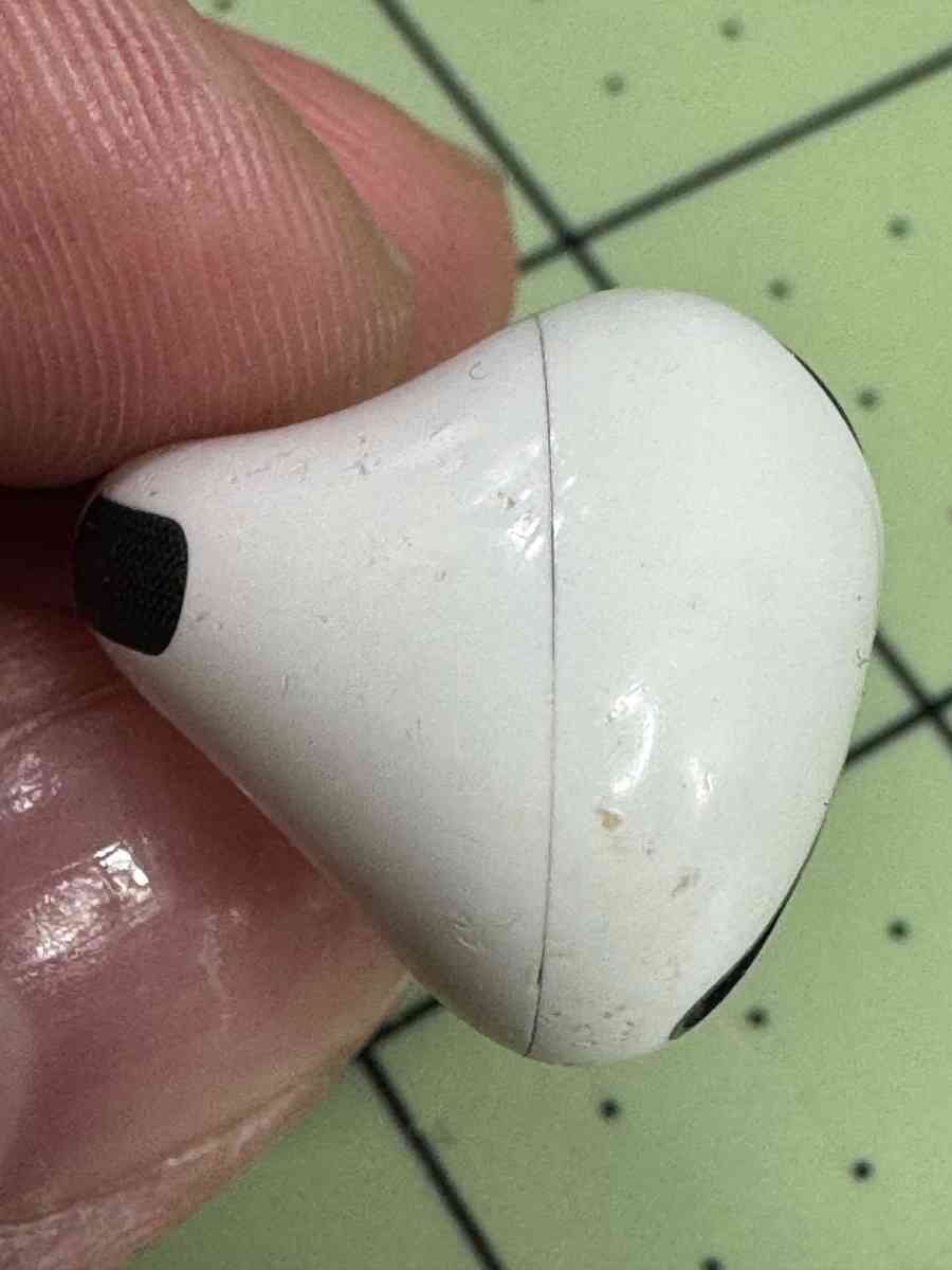 Apple AirPods Pro 1st Gen Replacement ONLY Left Earbud A2084