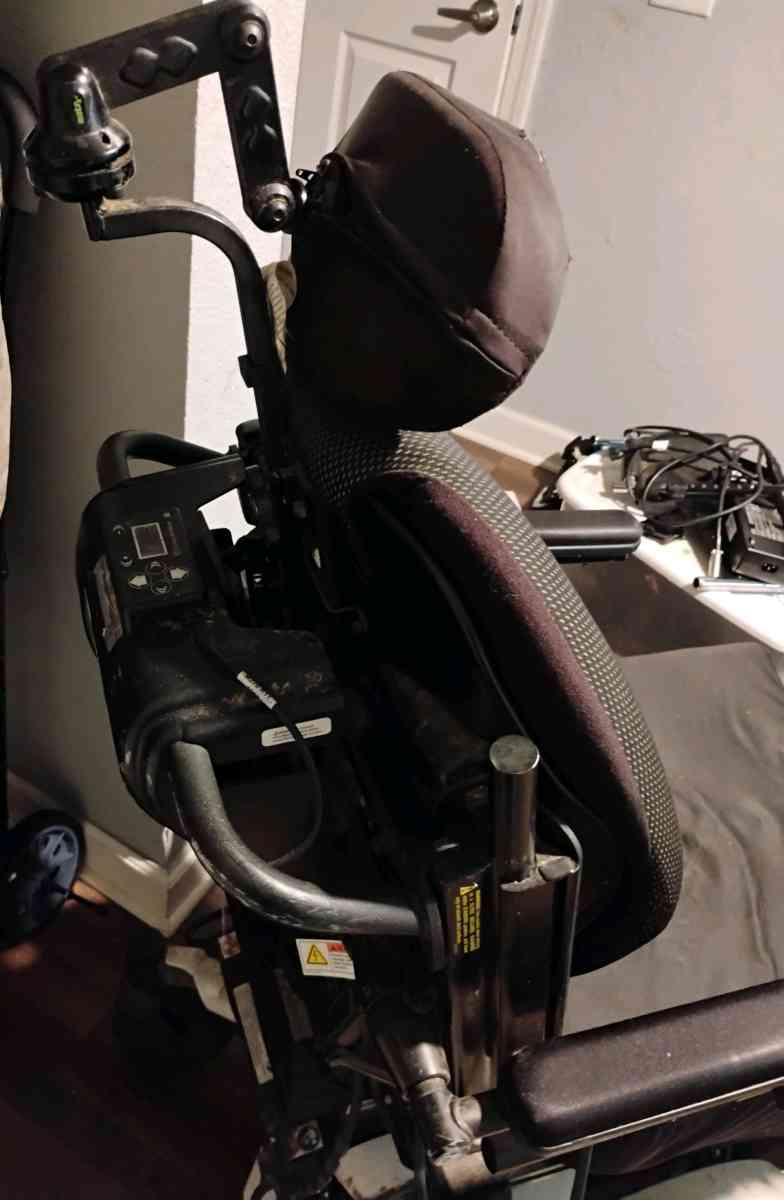 Invacare TDX SP Power Wheelchair