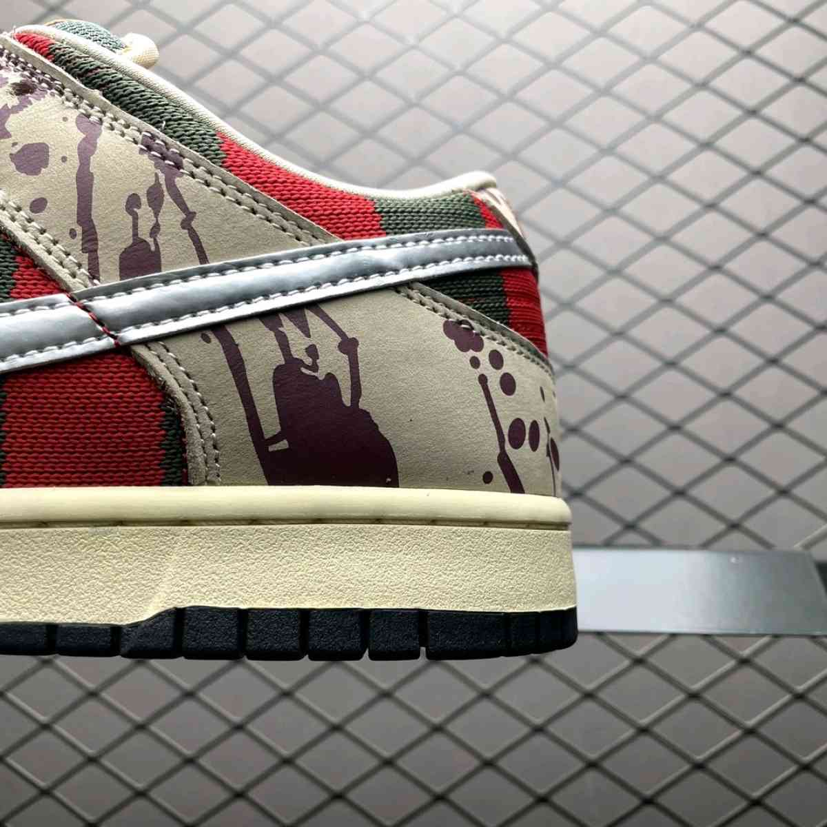 Nike Dunk SB Low X Freddy Krueger