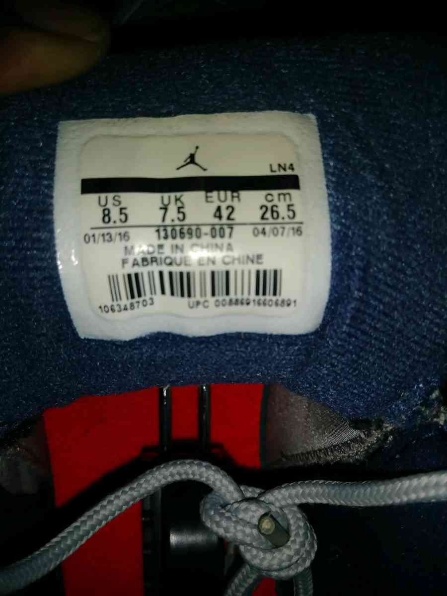 Jordan 12 retro University grey