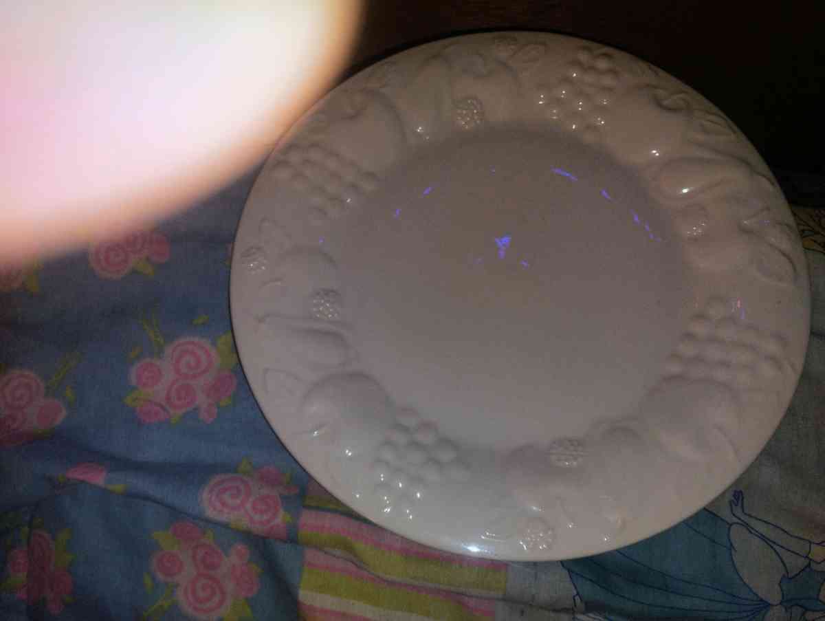 plates vintage grapevine stuff