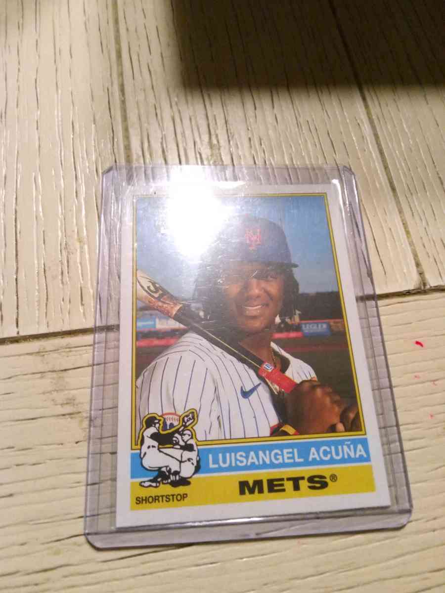 Topps Heritage rookie card of Luisangel Acuna