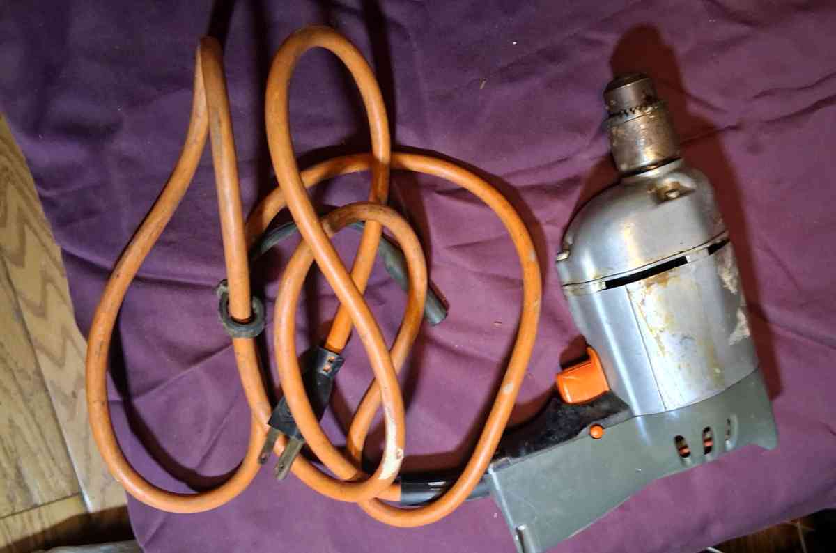 BlacknDecker Impact Drill