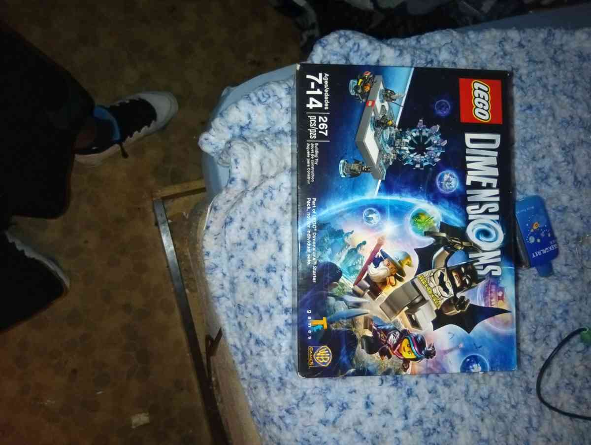 267 piece Lego dimension starter set