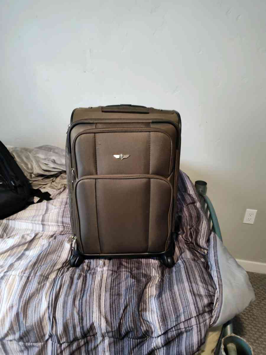 traveling luggage on wheels
