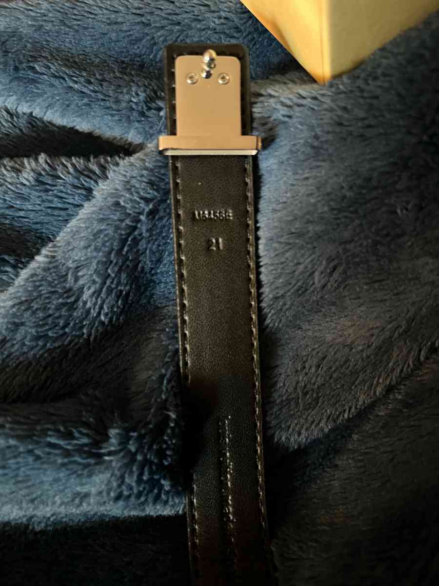 LuxuryInspired Slim Bracelet w Box  Clean  Minimal Look