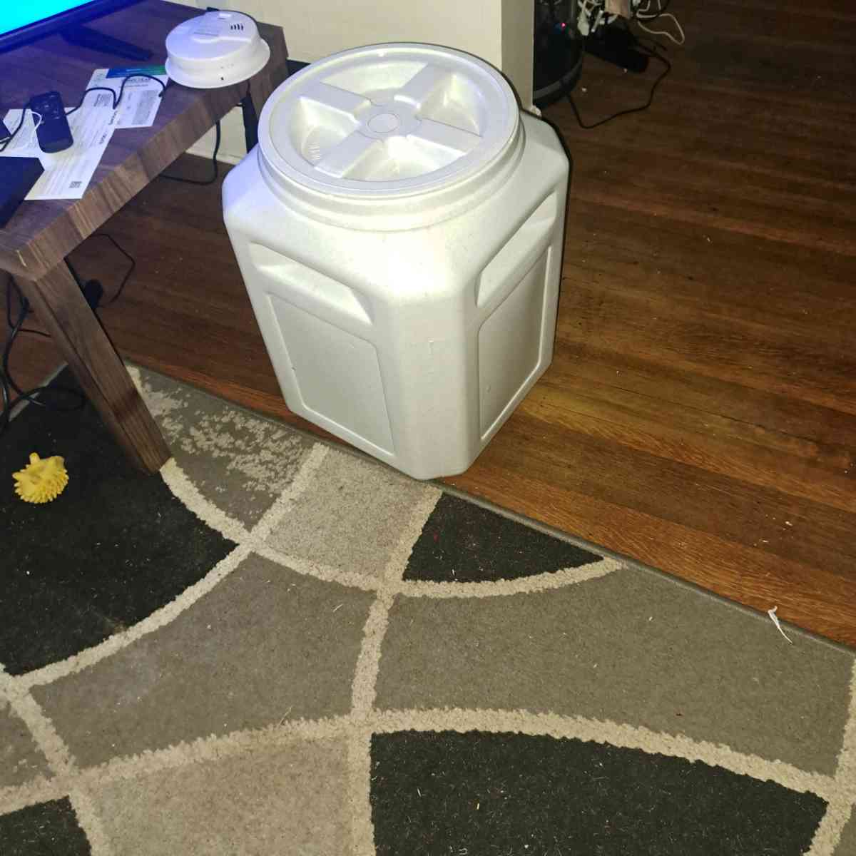 Gamma 2 Vittles pet food storage container