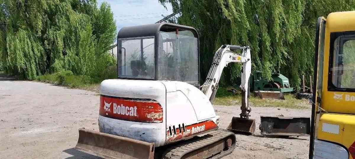 Tracked Excavator