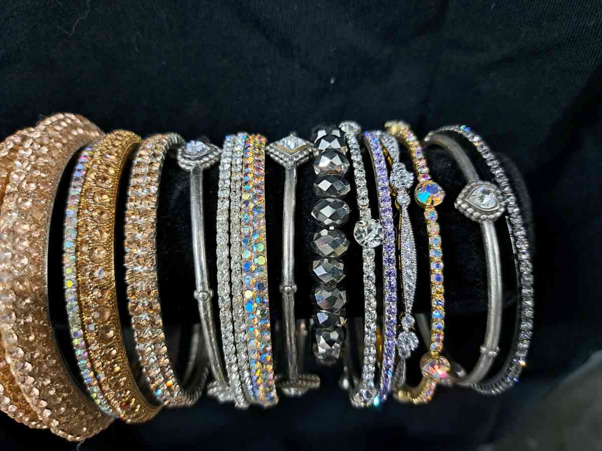 costume Jewelry Bracelets