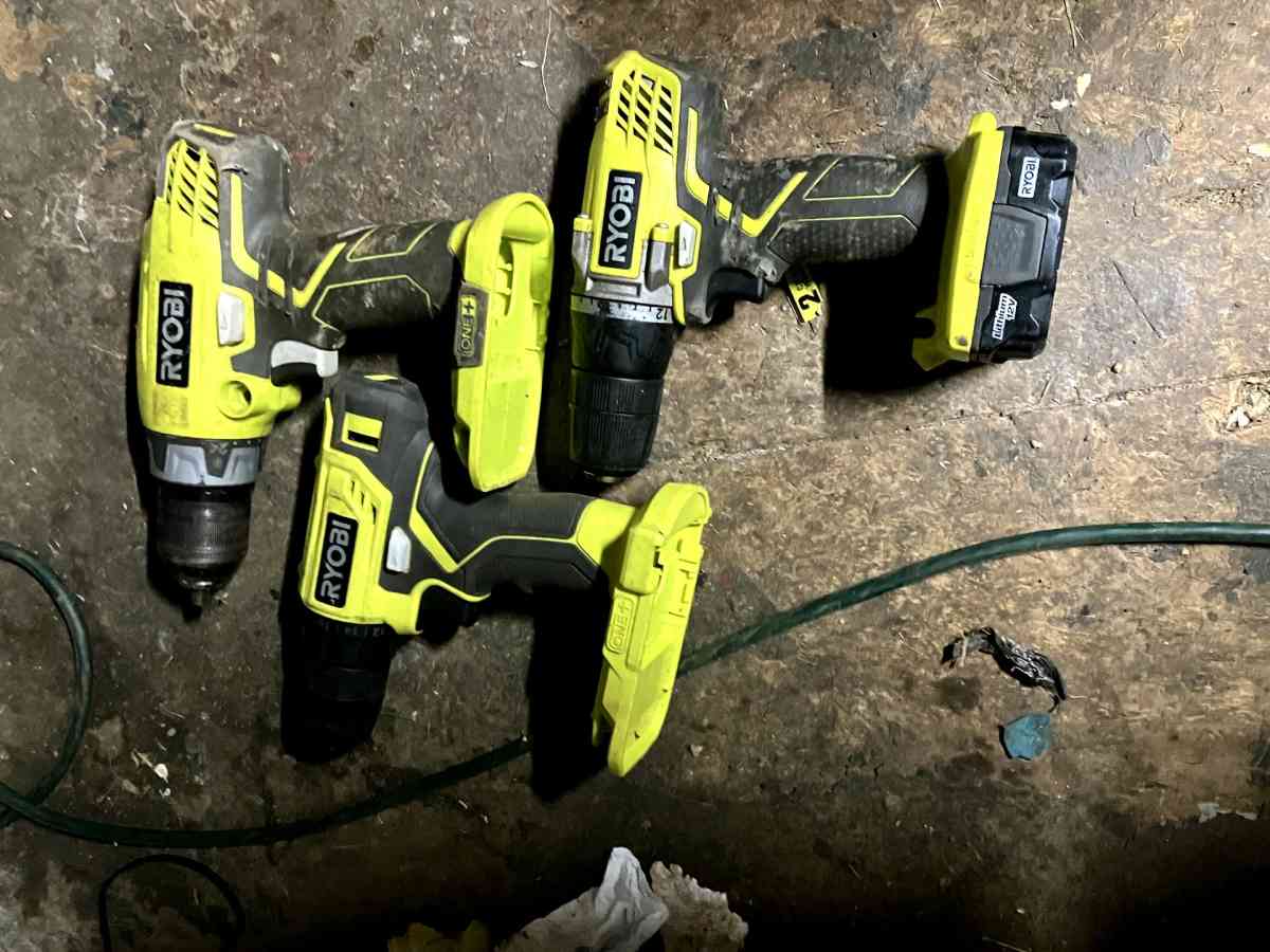 16 pc Ryobi Power Tools