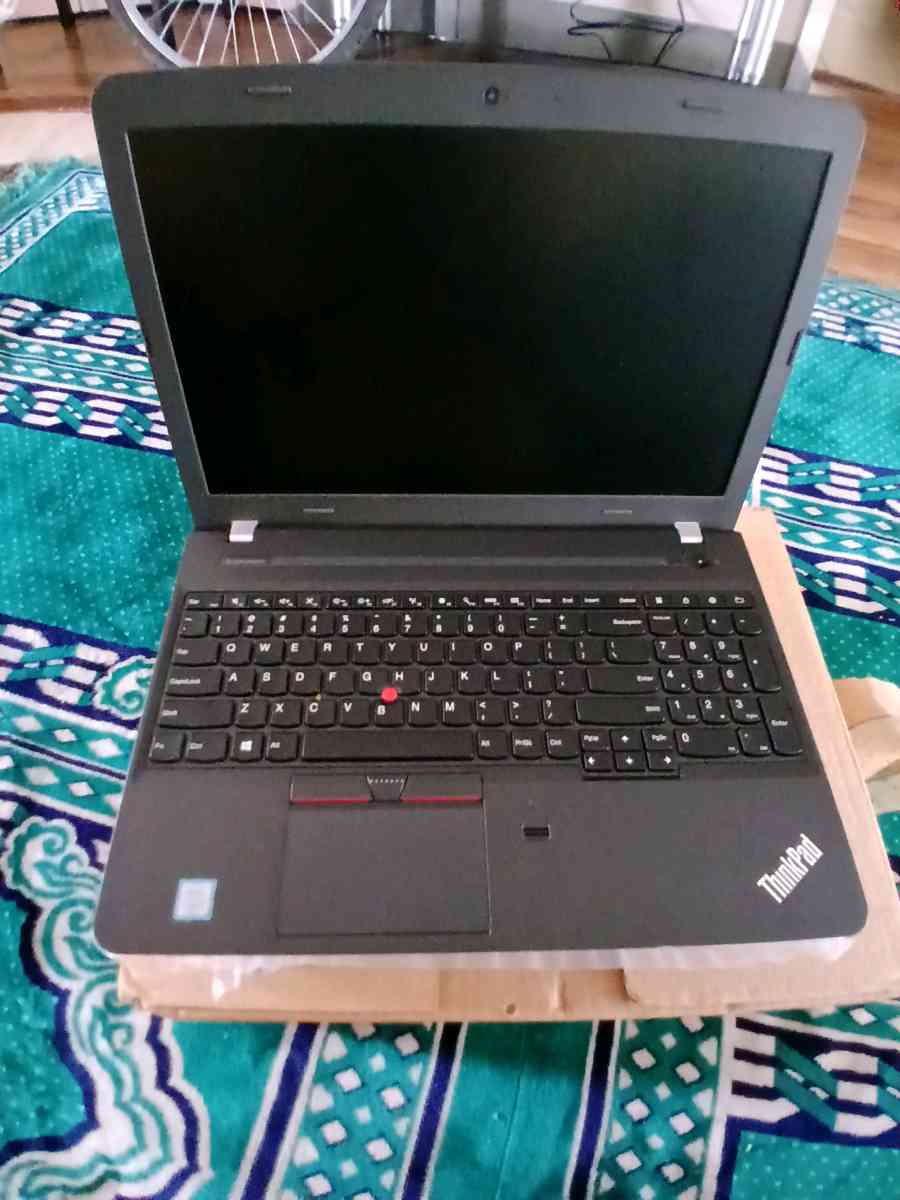 Lenovo thinkpad e560 i5 8gb ram 256GB SSD Like new