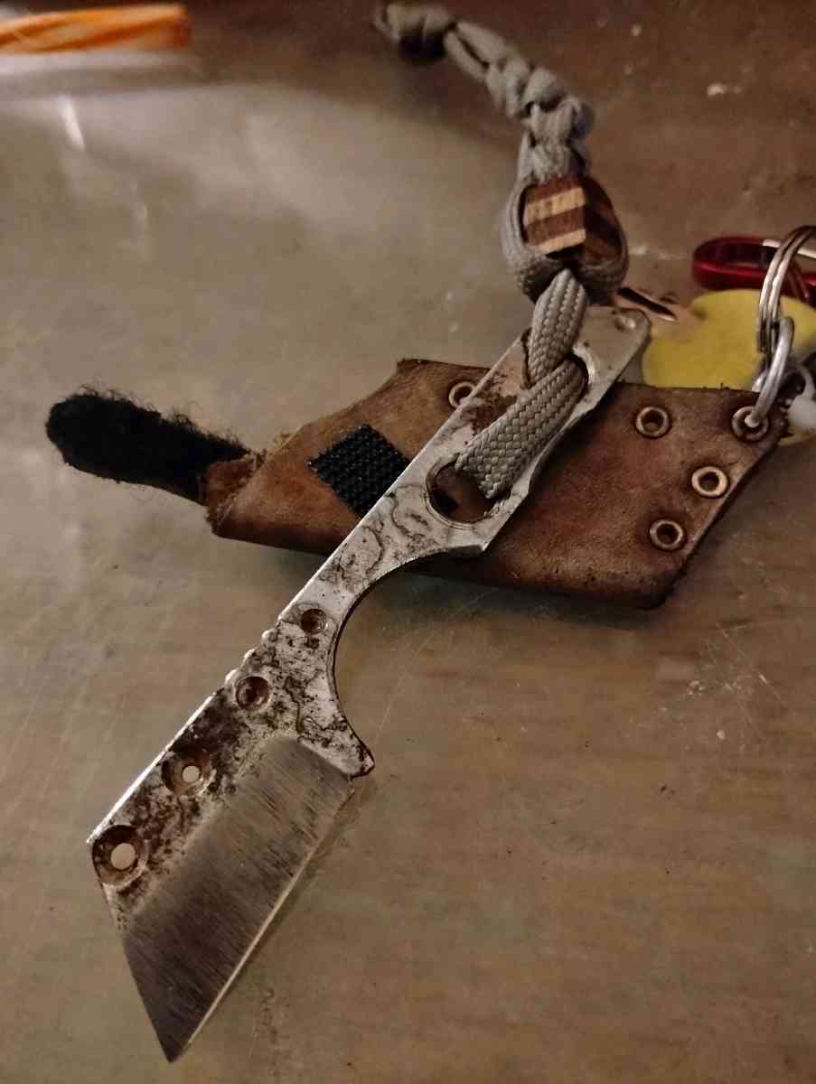 handcrafted custom made fixed blade utility knife