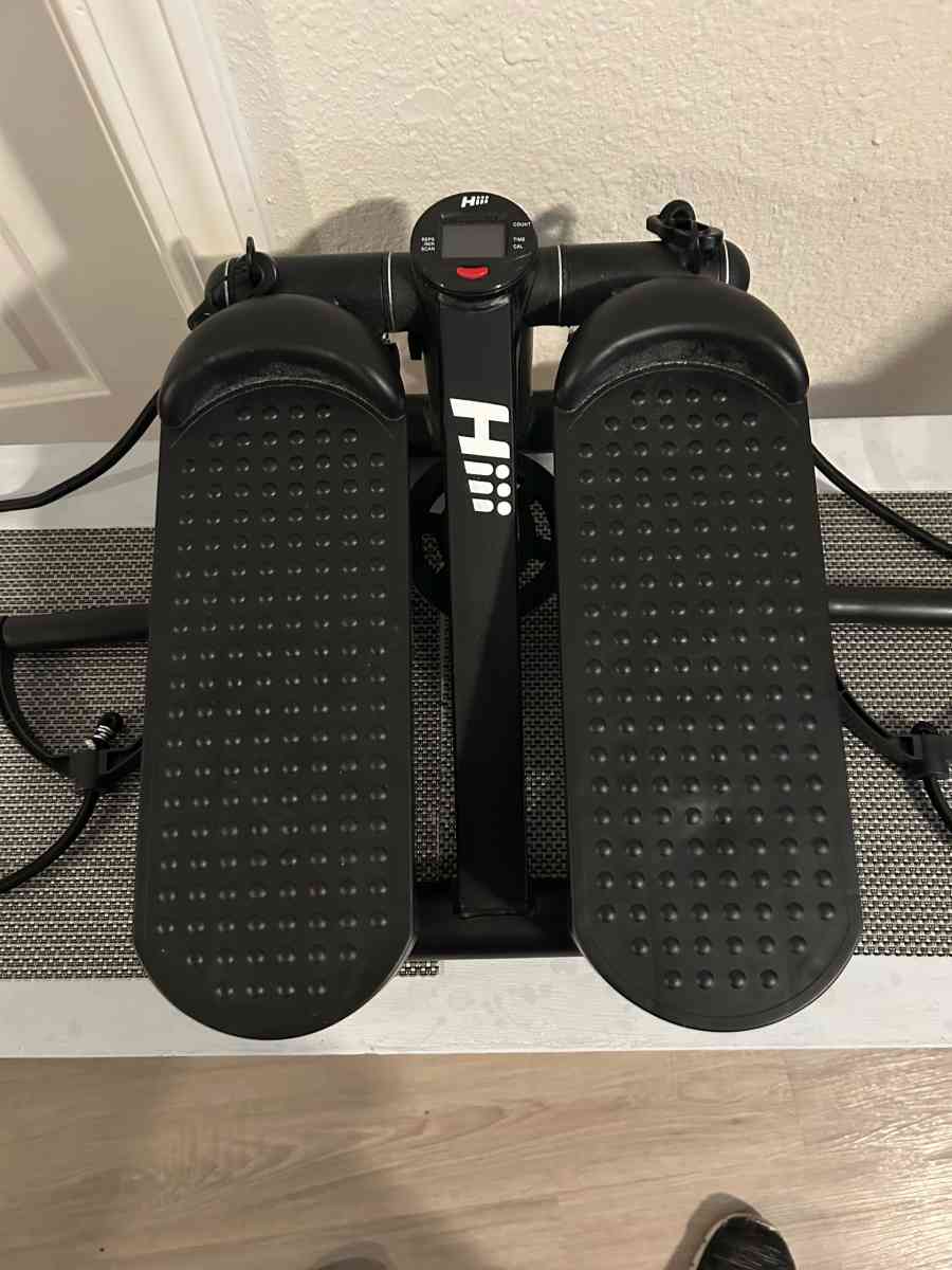 Digital stepper with resistance bands