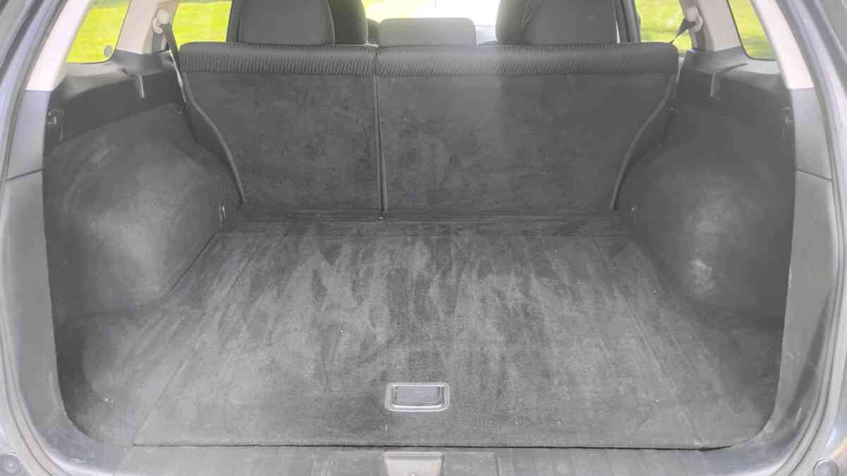 2011 Subaru Outback 201k clean title flawless