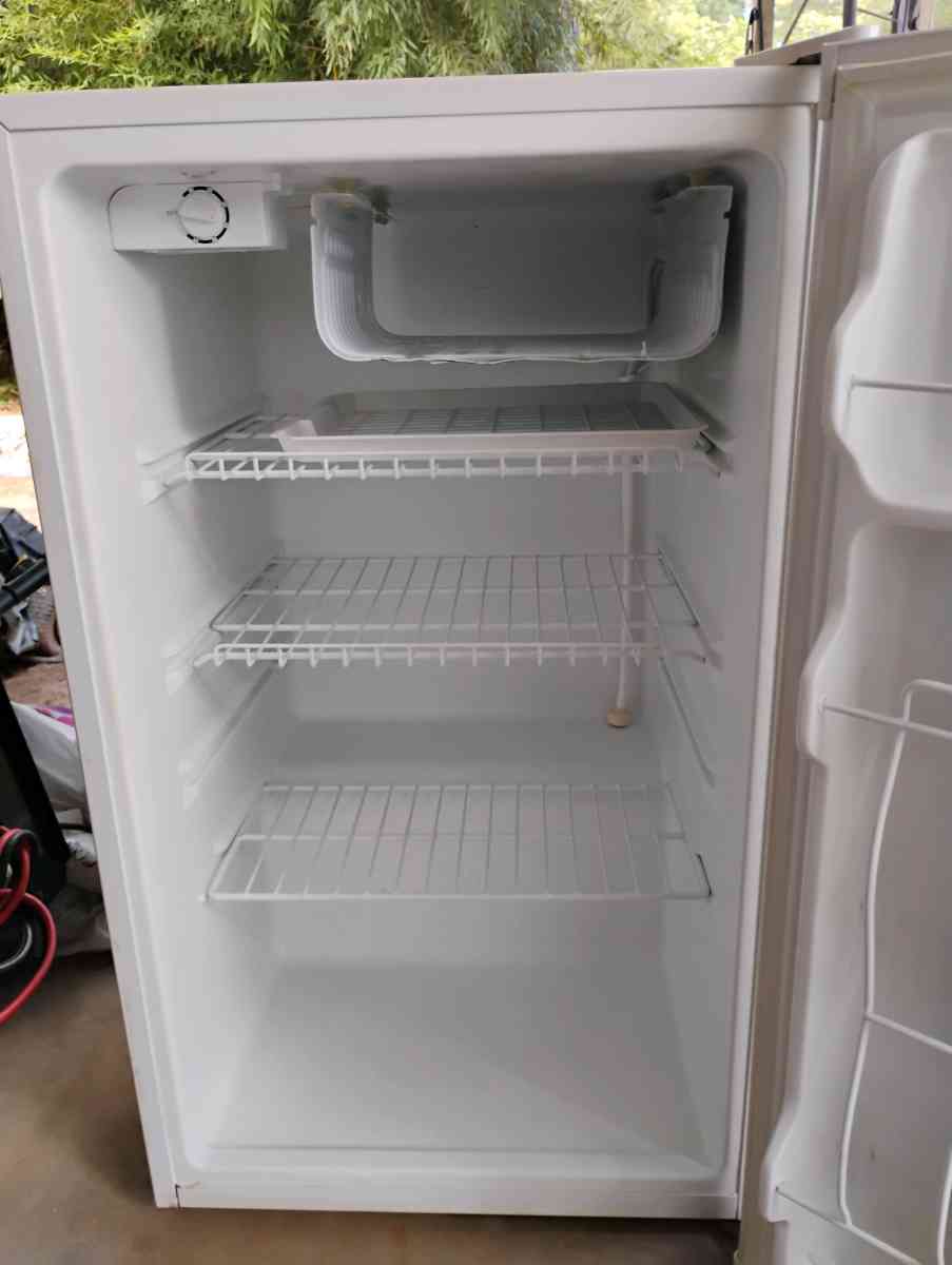 keystone due mini fridge