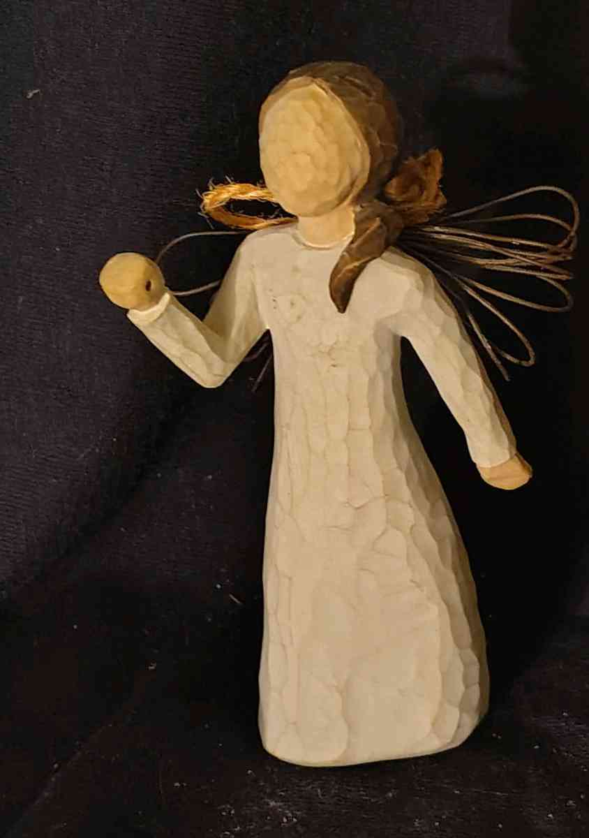 Willow tree ANGEL OF HOPE figurine
