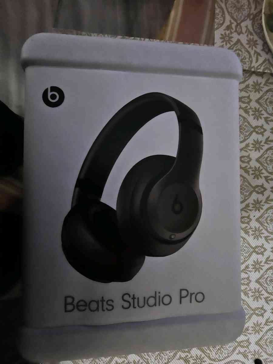 BeatsStudio Pro