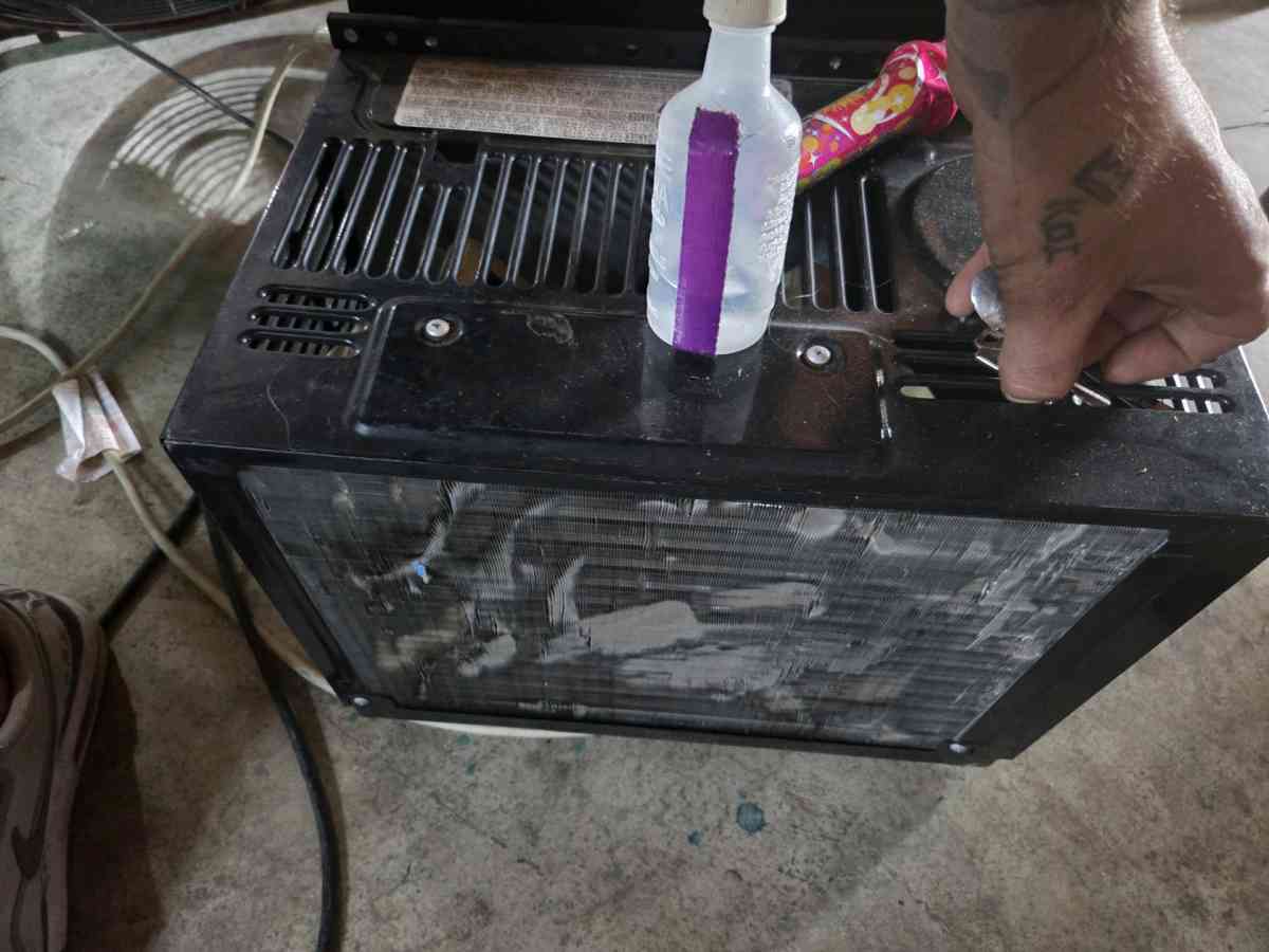 gently used Air Conditioner