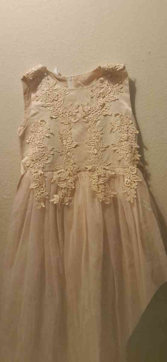 Lil girl dress size 10