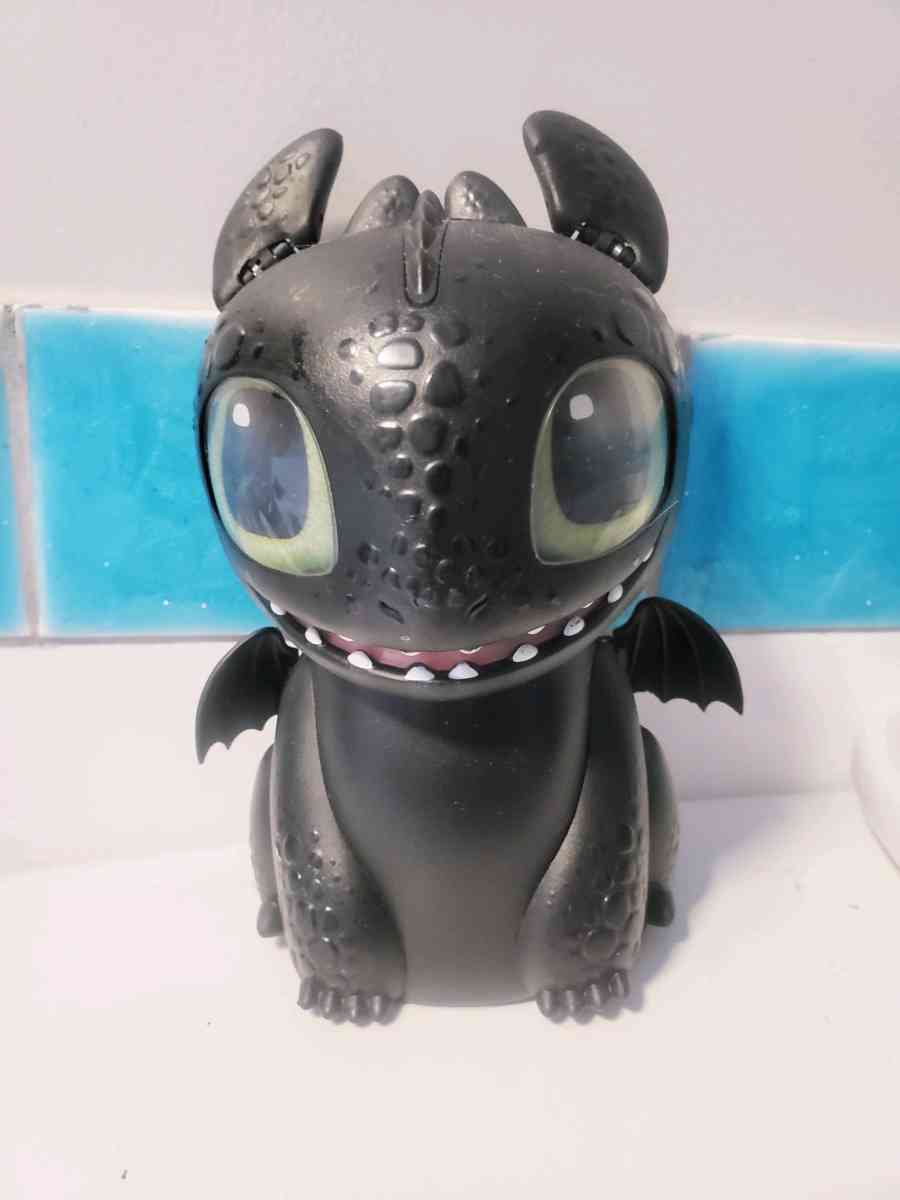 How to Train your dragon interactive robot
