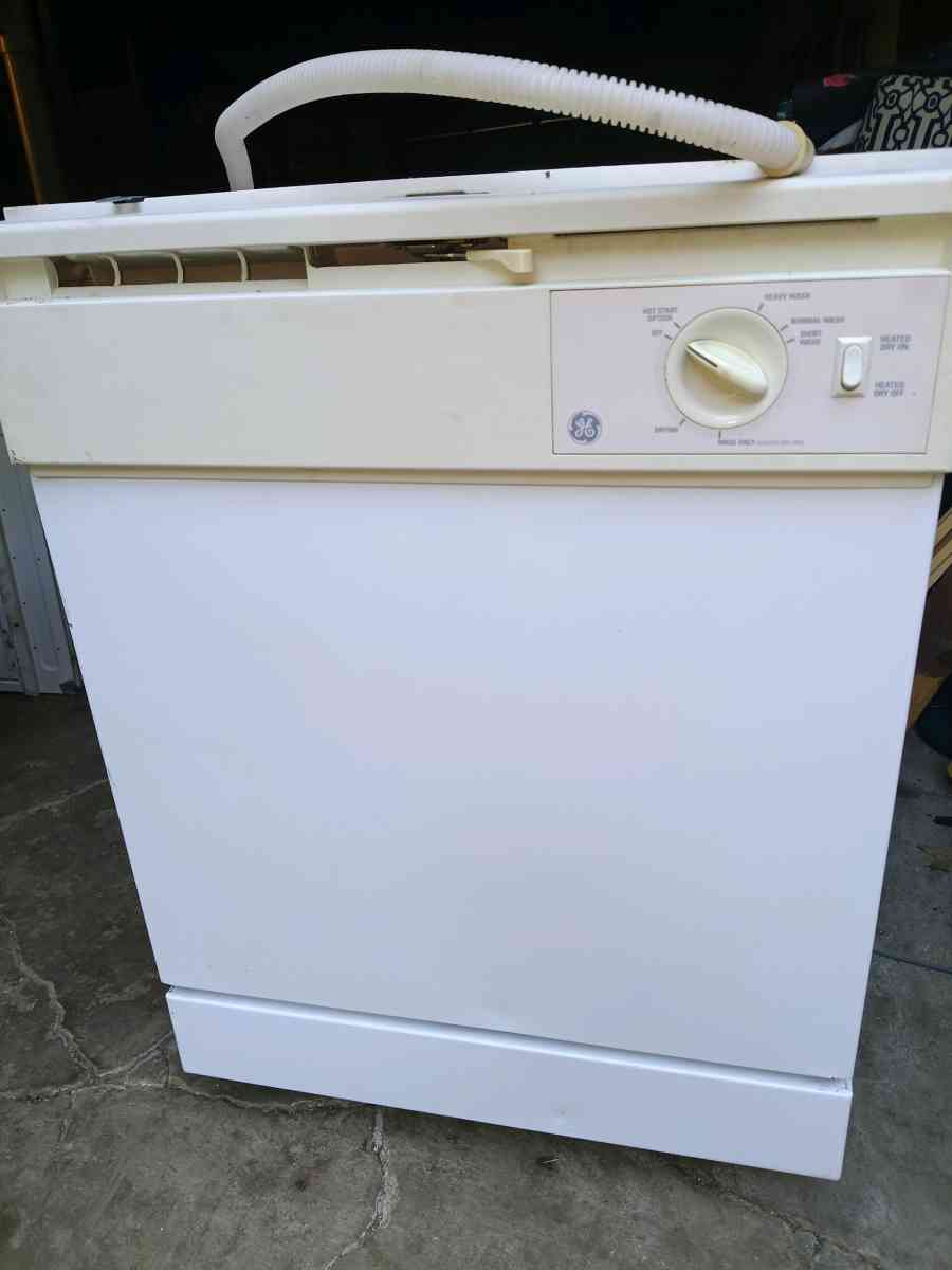 GE dishwasher functions as expected