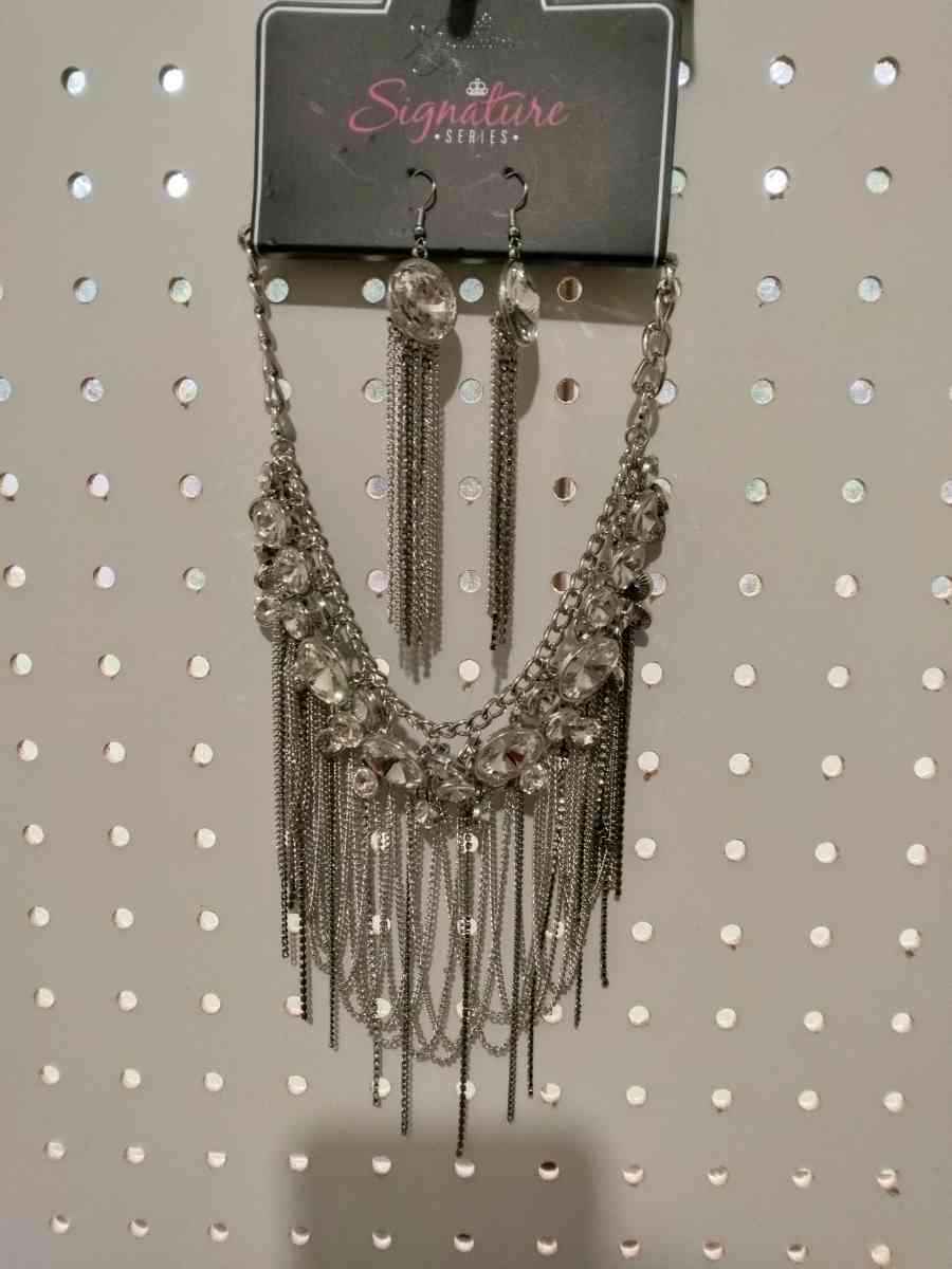Paparazzi necklace