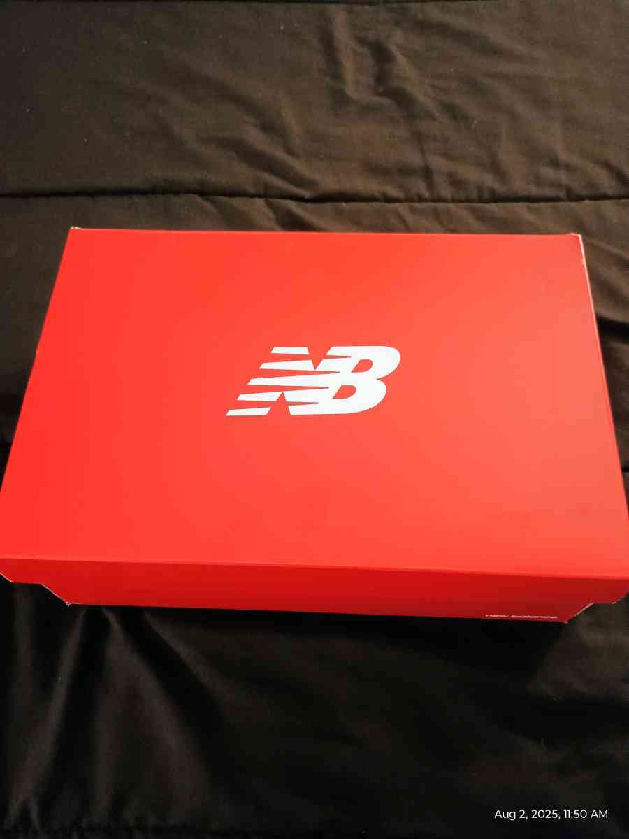 New balance mens shoes