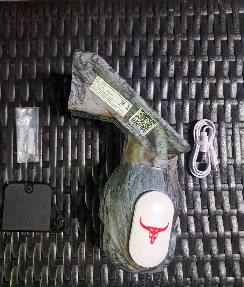 SOLAR POWERED 4G SECURITY CAMERA