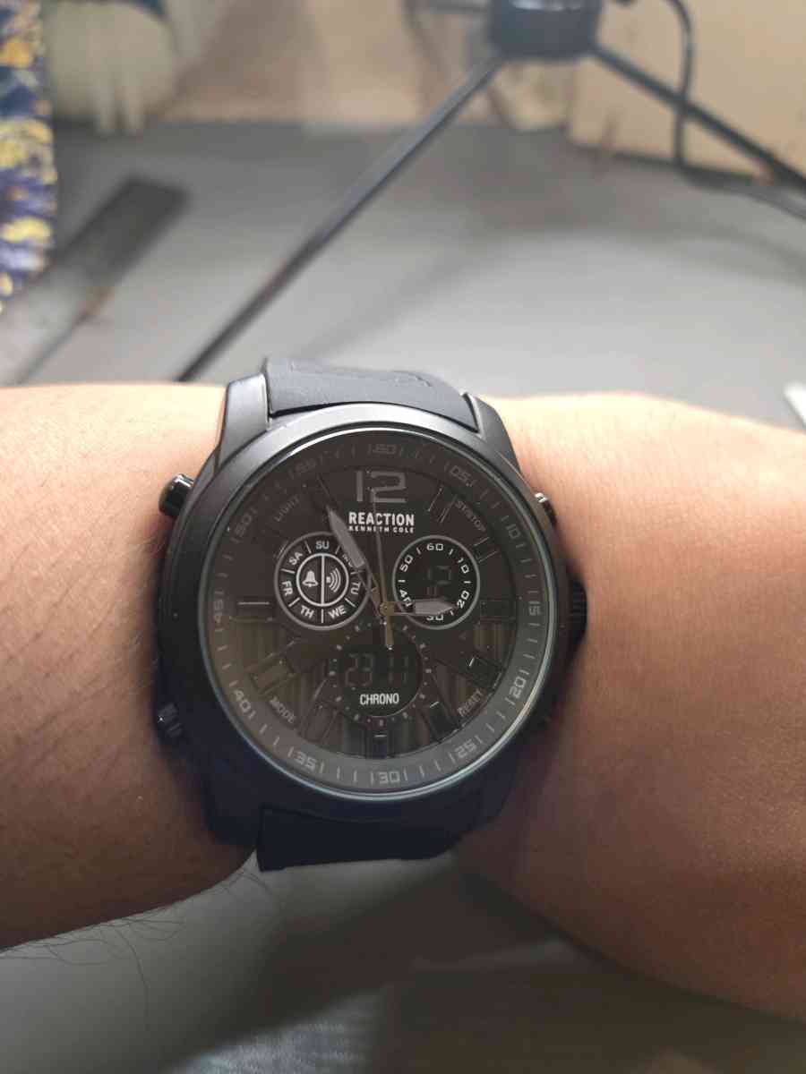 Kenneth Cole Black Reaction Mens watch