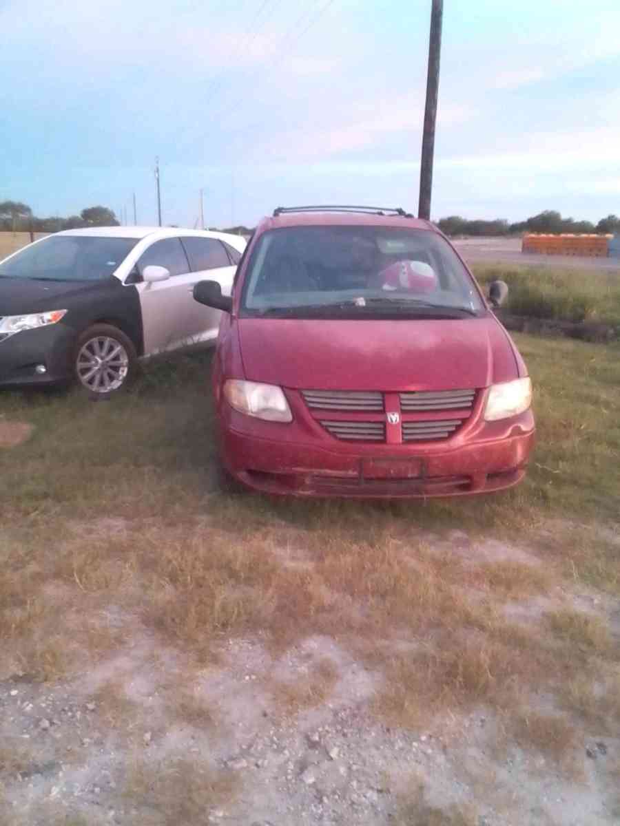 2005 Dodge Caravan Mini Van