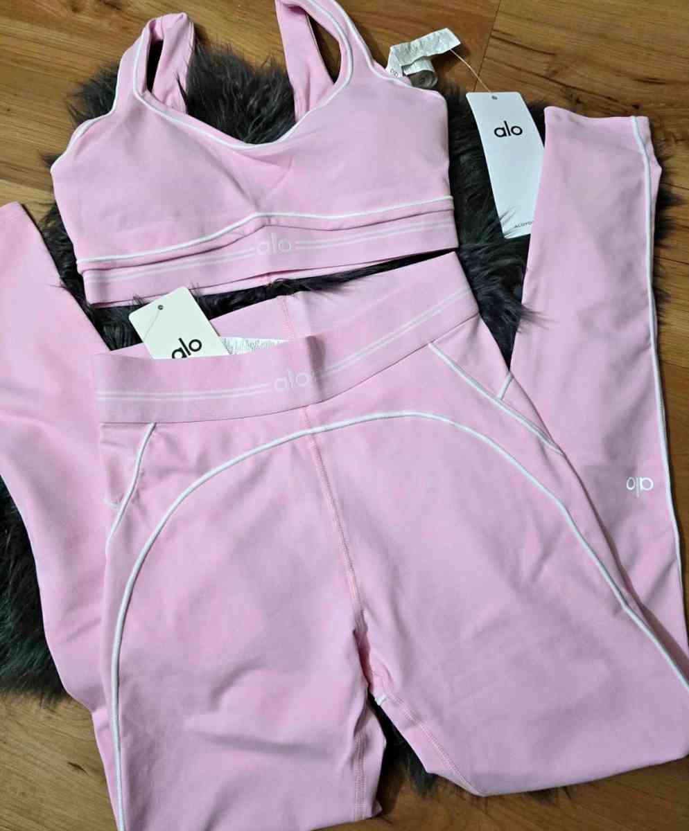 ALO Yoga Pink TwoPiece Set