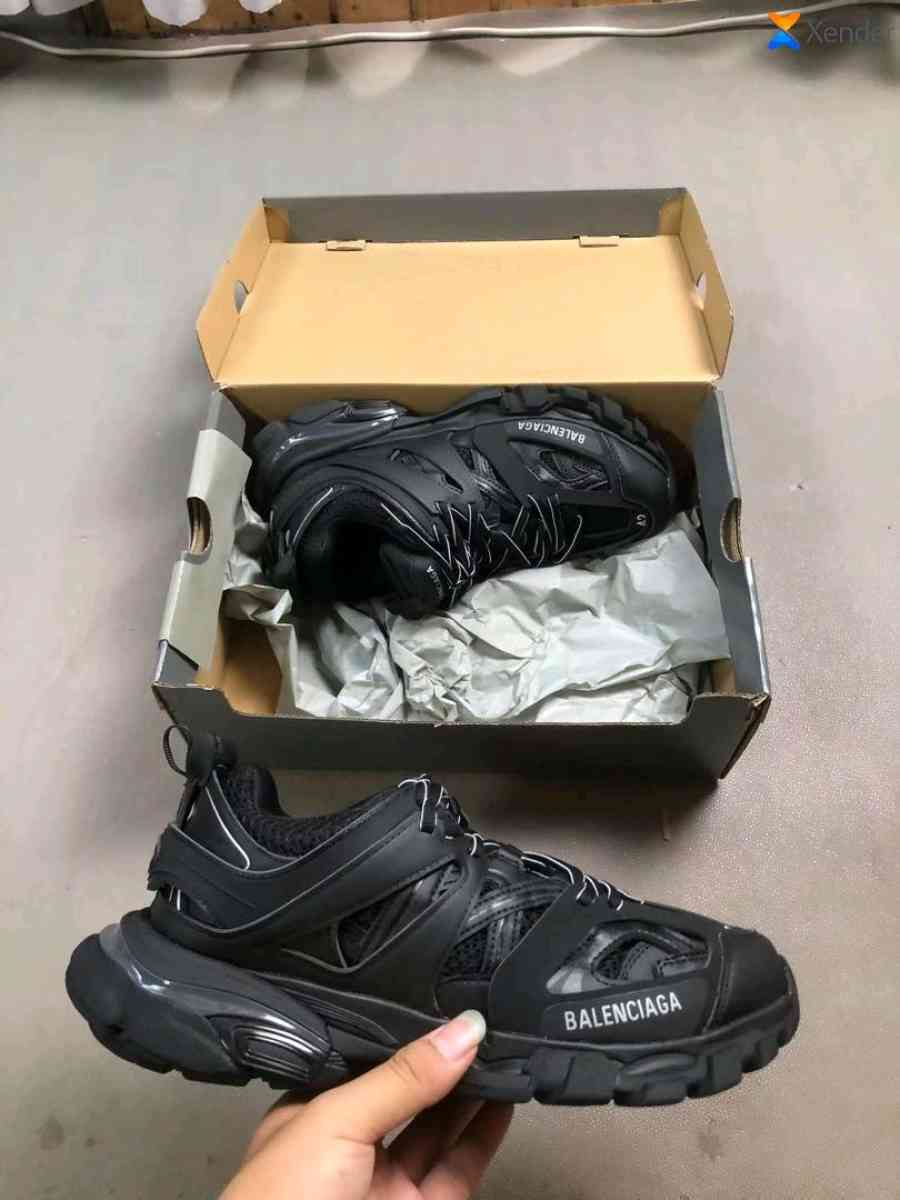 Balenciaga track