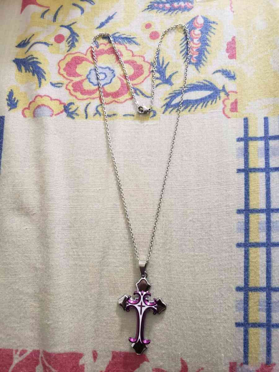necklace In Stainless Steel Cross Pendant Size 10 inches