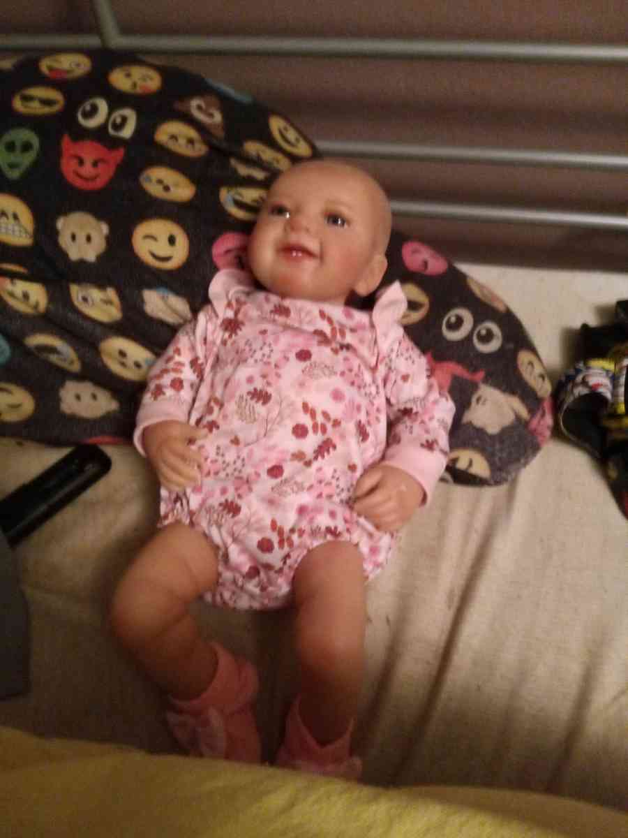 2 baby girl twins dolls